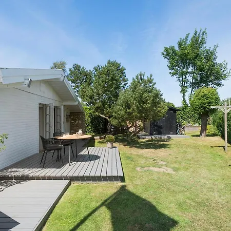 Lovely In With Wifi Дом отдыха Кертеминне